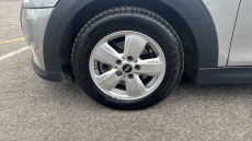 MINI Hatchback 1.5 Cooper Classic 3dr Auto Petrol Hatchback